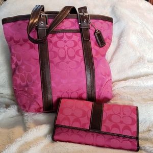 Coach Hampton tote magenta G0832-F13023  w wallet